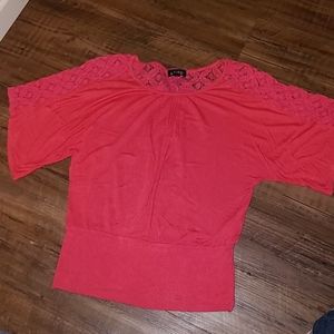 Amy Byer cute top